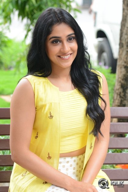 Regina-Cassandra-At-Jyo-Achyutananda-Movie-Success-Meet